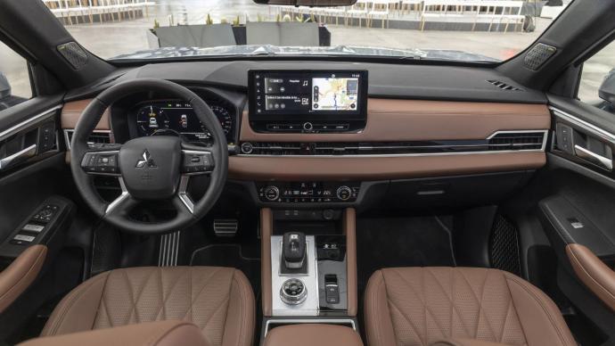 Nueva prueba de Mitsubishi Outlander (2025)