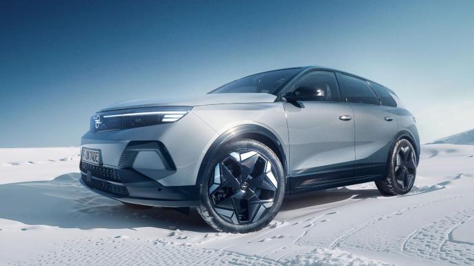Opel News en el Salón de Munich 2025 - Opel Grandland Electric AWD