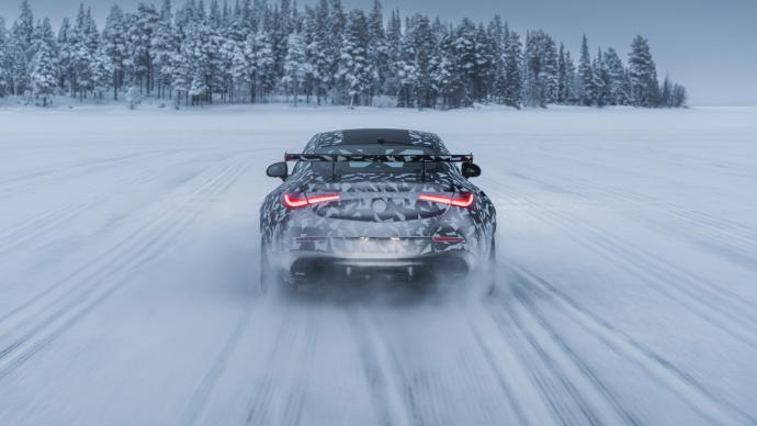 Mercedes-AMG CLE serie Mythos camuflado