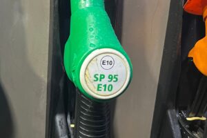 Gasolina desde 1,87 €/L este viernes 24 de abril: las estaciones más baratas para repostar SP95-E10