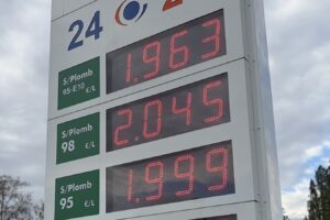 SP95-E10 a 1,88 €/L este martes 28 de abril: ¿dónde encontrar estaciones por debajo de la media de 2 €/L en Francia?