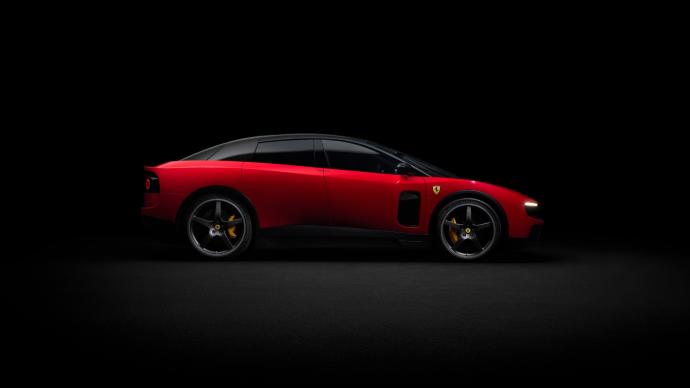 Nuevo Ferrari Luce (2026)