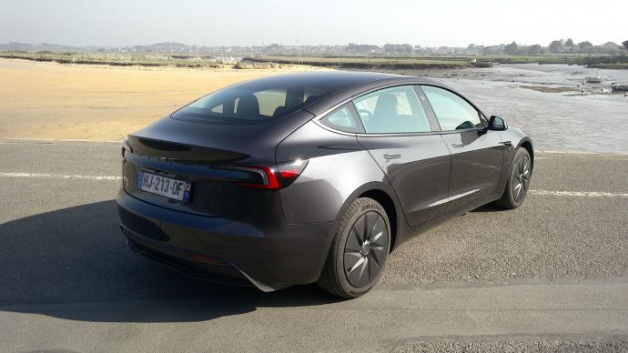 Prueba del nuevo Tesla Model 3 Propulsion (2026)