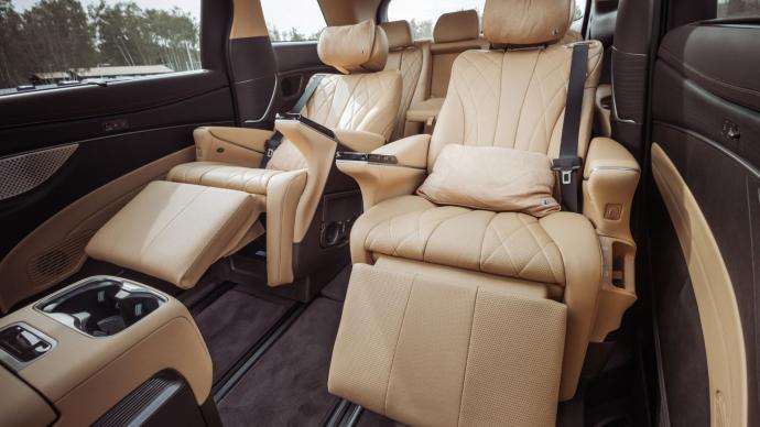 Interior del nuevo Denza D9 DM-i