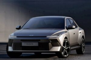 Sorpresa, Hyundai podría dar la sucesión al Elantra y al i40 en Europa y reinvertir en el segmento de las berlinas familiares