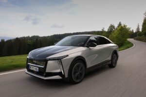 DS N°8: ¿pronto una batería de tamaño intermedio para el crossover eléctrico?