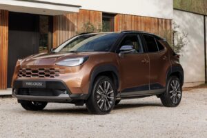 Nuevo Toyota Yaris Cross rediseñado: desde 29.500 €, precios más elevados para el SUV urbano